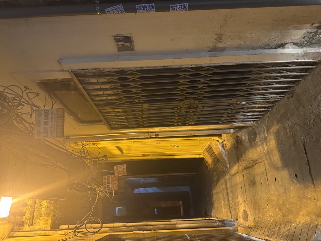 Bán nhà Ngõ Thống Nhất - diện tích 70m2 1 tầng - gần ô tô - giá 8,9 tỷ