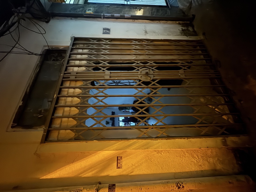 Bán nhà Ngõ Thống Nhất - diện tích 70m2 1 tầng - gần ô tô - giá 8,9 tỷ