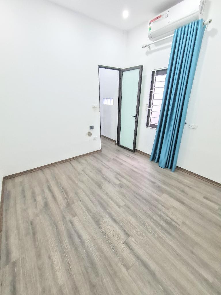 Bán nhà Vĩnh Hưng - diện tích 35m2 2 tầng - Lô góc, mặt ngõ ô tô tránh - giá 4,2 tỷ