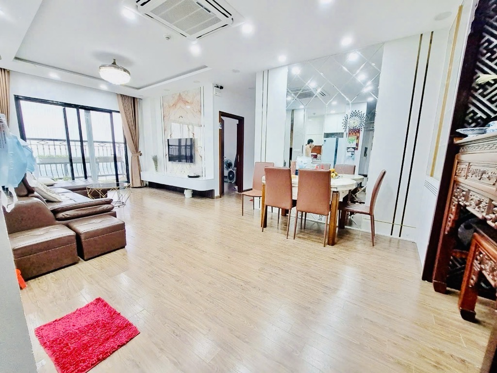 Bán nhà Đại Từ - diện tích 107m2 1 tầng - Lô góc - giá 10,5 tỷ