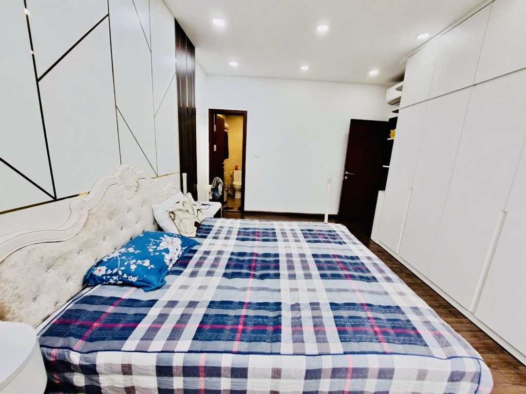 Bán nhà Đại Từ - diện tích 107m2 1 tầng - Lô góc - giá 10,5 tỷ