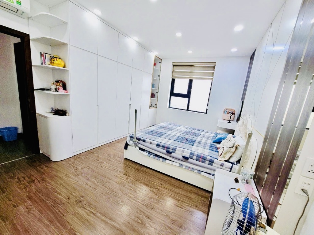 Bán nhà Đại Từ - diện tích 107m2 1 tầng - Lô góc - giá 10,5 tỷ