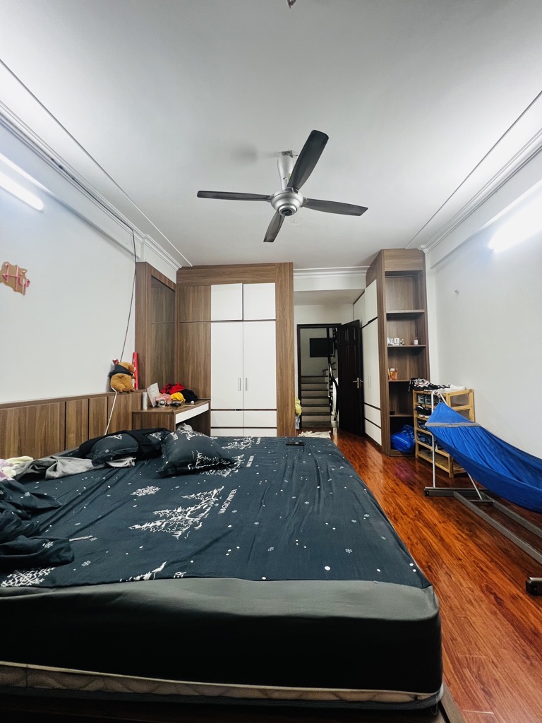 Bán nhà Đê Trần Khát Chân - diện tích 38m2 5 tầng - ô tô đỗ cửa - giá 10 tỷ