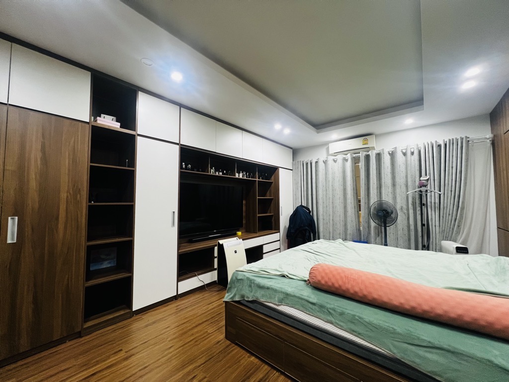 Bán nhà Đê Trần Khát Chân - diện tích 38m2 5 tầng - ô tô đỗ cửa - giá 10 tỷ