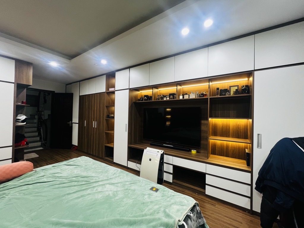 Bán nhà Đê Trần Khát Chân - diện tích 38m2 5 tầng - ô tô đỗ cửa - giá 10 tỷ