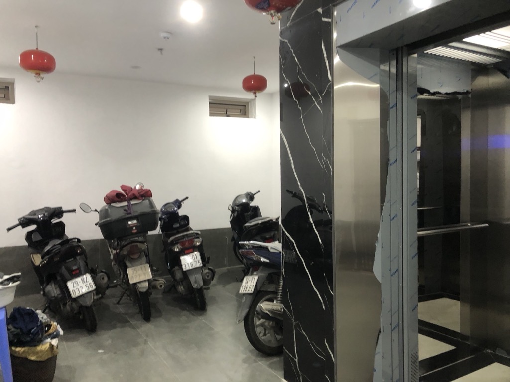 Bán nhà Nguyễn Trãi - diện tích 46,9m2 6 tầng - Tòa nhà dòng tiền thang máy - giá 13,5 tỷ