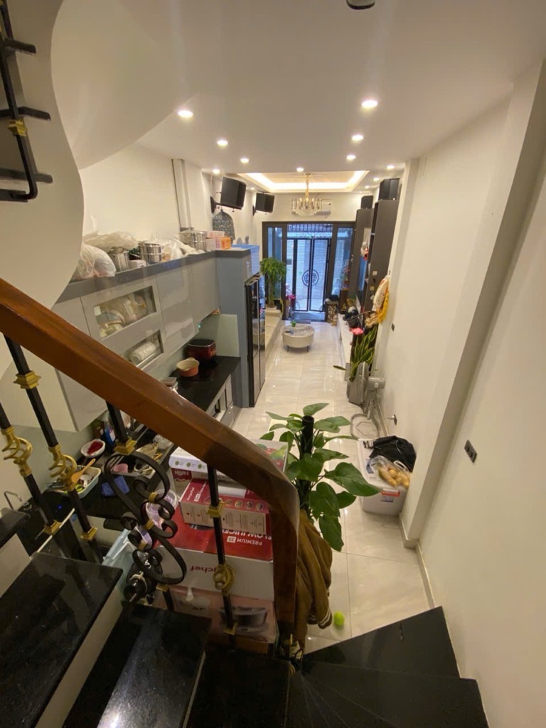 Bán nhà Trần Khát Chân - diện tích 34,5m2 5 tầng - ngõ thông - giá 9,5 tỷ