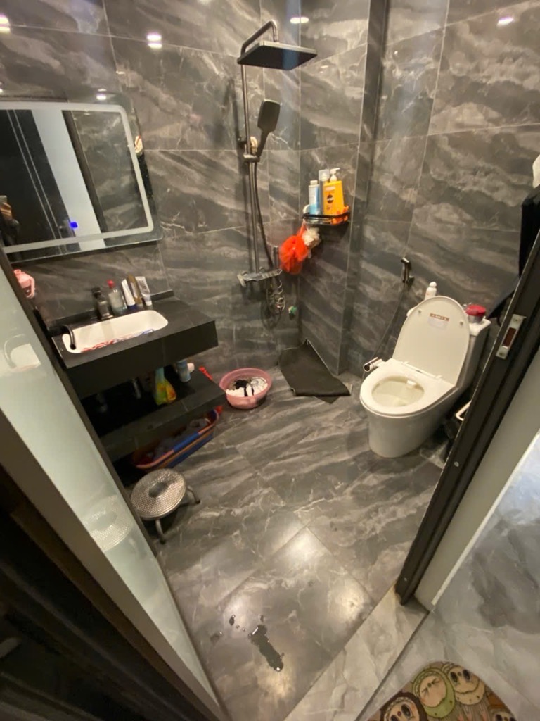 Bán nhà Trần Khát Chân - diện tích 34,5m2 5 tầng - ngõ thông - giá 9,5 tỷ