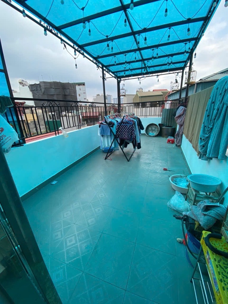 Bán nhà Trần Khát Chân - diện tích 34,5m2 5 tầng - ngõ thông - giá 9,5 tỷ