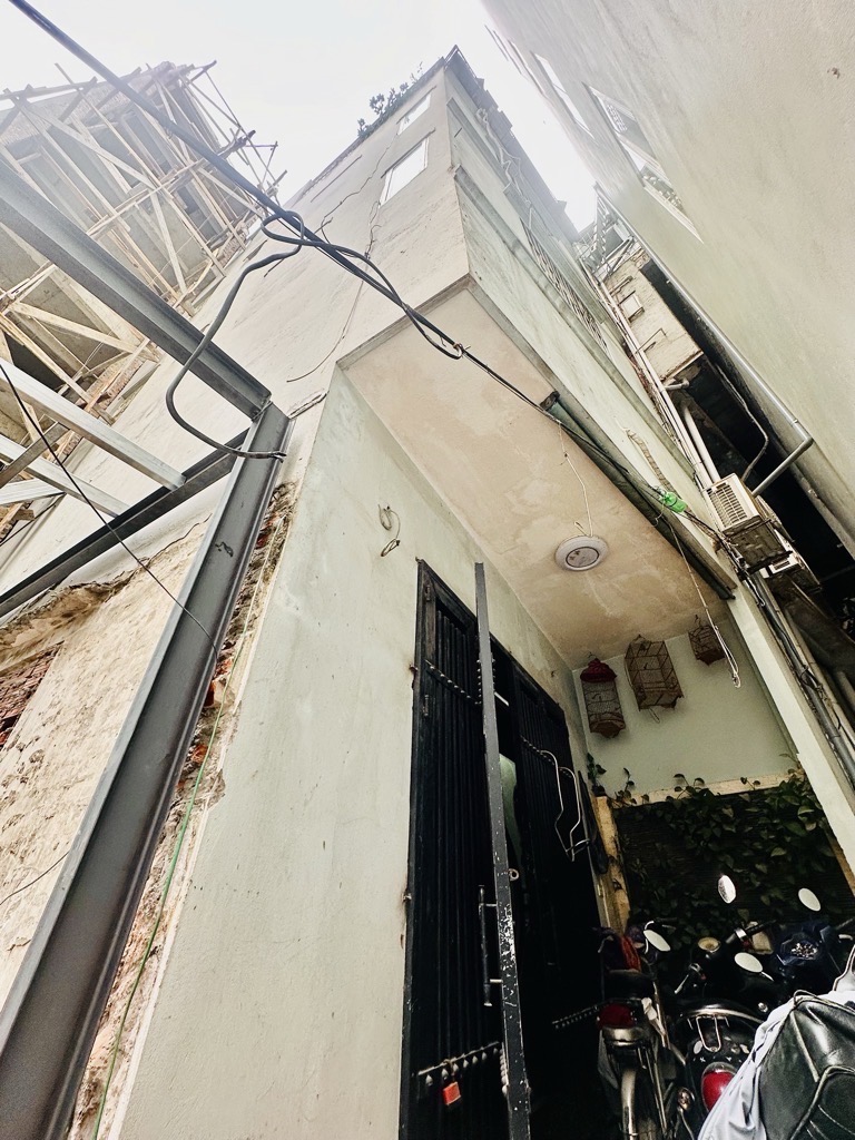 Bán nhà Khâm Thiên - diện tích 36m2 4 tầng - sát ô tô - giá 10,5 tỷ