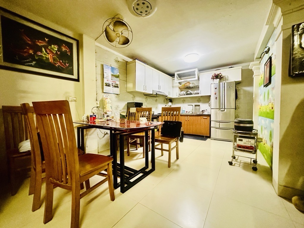 Bán nhà Khâm Thiên - diện tích 36m2 4 tầng - sát ô tô - giá 10,5 tỷ