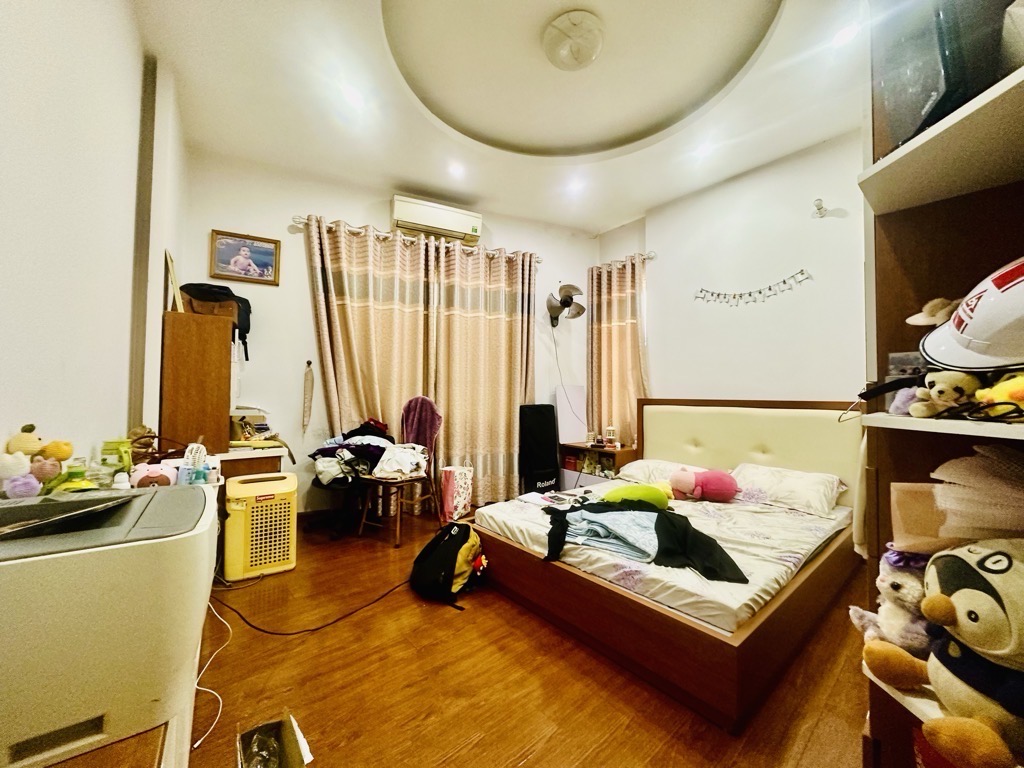 Bán nhà Khâm Thiên - diện tích 36m2 4 tầng - sát ô tô - giá 10,5 tỷ