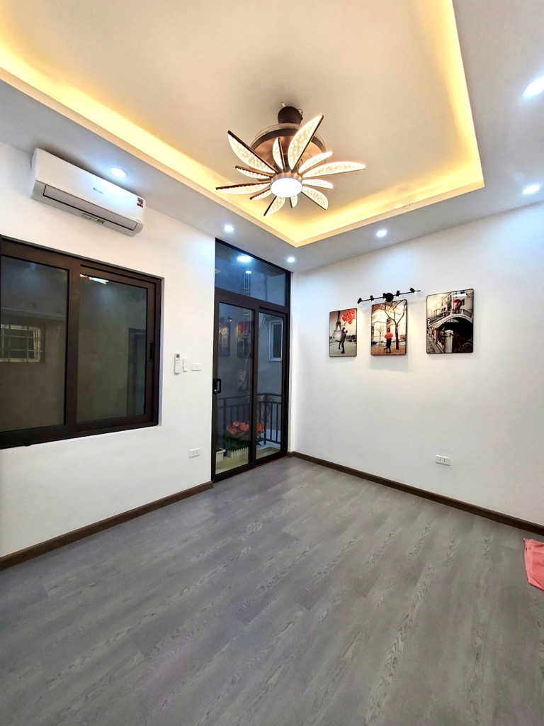 Bán nhà Lò Đúc  - 4 tầng - gần phố lớn, tiện ích đầy đủ - giá 6.35 tỷ