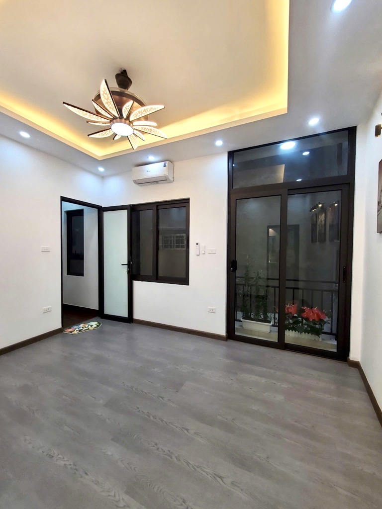 Bán nhà Lò Đúc  - 4 tầng - gần phố lớn, tiện ích đầy đủ - giá 6.35 tỷ