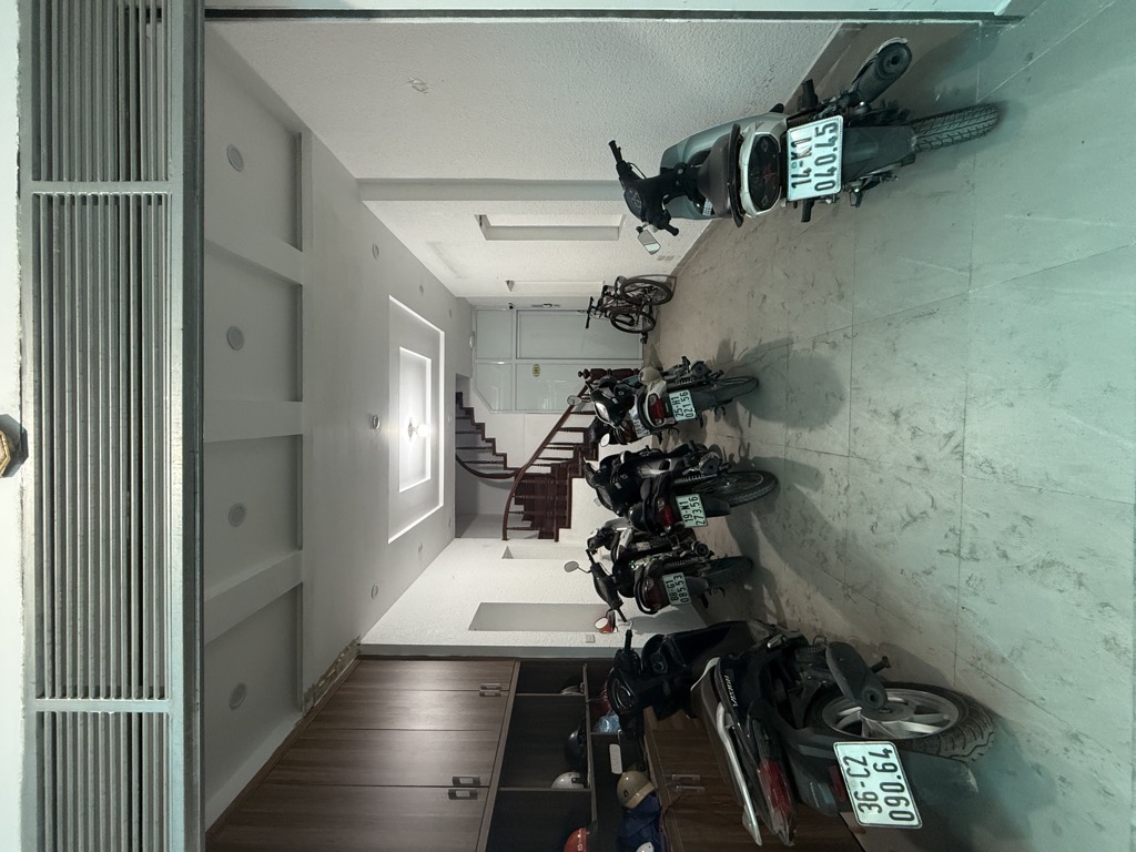 Bán nhà Vĩnh Hưng - diện tích 70.2m2 4 tầng - Ô tô đỗ cửa - giá 15,5 tỷ