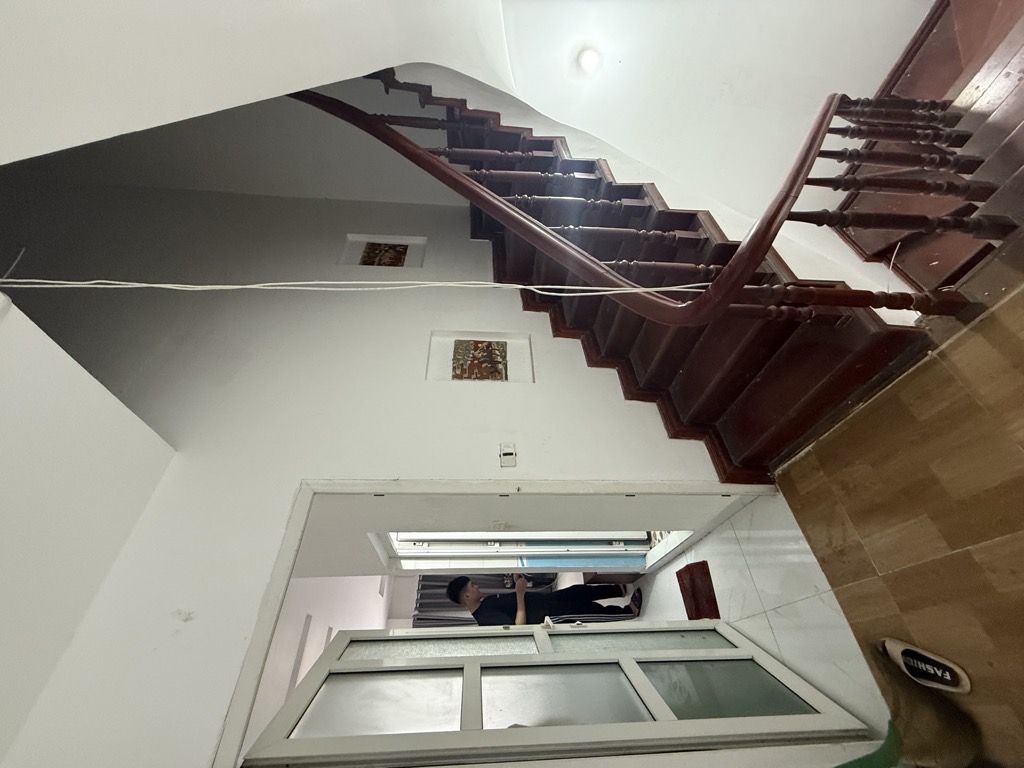 Bán nhà Vĩnh Hưng - diện tích 70.2m2 4 tầng - Ô tô đỗ cửa - giá 15,5 tỷ