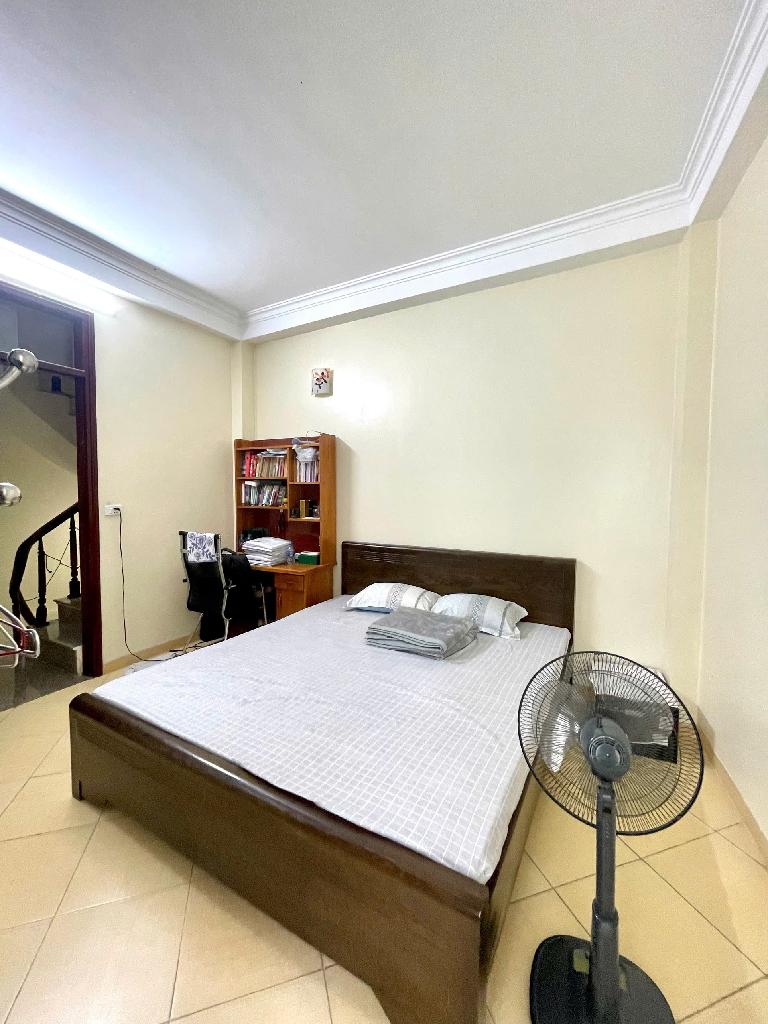 Bán nhà Nguyễn Lương Bằng - diện tích 30m2 5 tầng - ngõ ba gác tránh - giá 7,5 tỷ