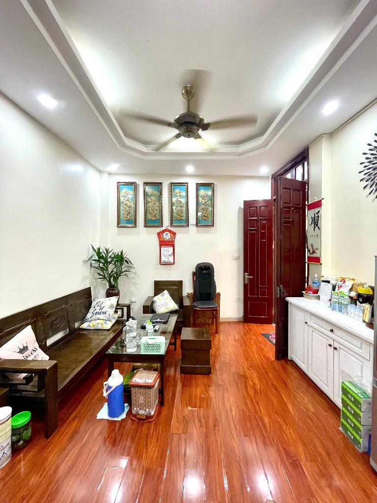 Bán nhà Nguyễn Lương Bằng - diện tích 30m2 5 tầng - ngõ ba gác tránh - giá 7,5 tỷ