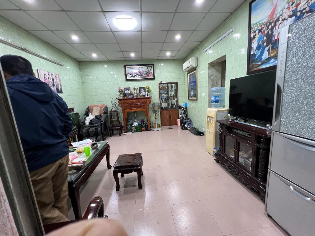 Bán nhà Lương Yên - diện tích 47.7m2 4 tầng - Nhà dân xây, ngõ chung chỉ có nhà bán - giá 10,5 tỷ