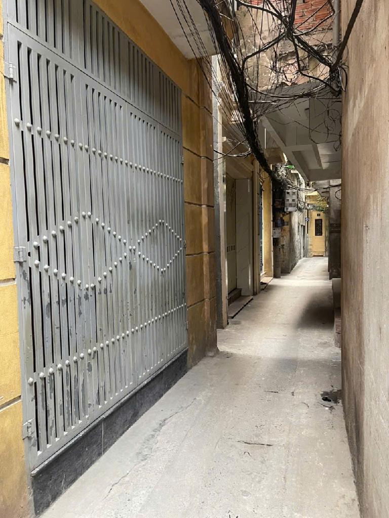 Bán nhà Trương Định - diện tích 46m2 4 tầng - Nhà nằm trong ngõ thông, giá 7,5 tỷ