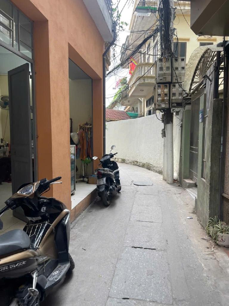 Bán nhà Trương Định - diện tích 46m2 4 tầng - Nhà nằm trong ngõ thông, giá 7,5 tỷ