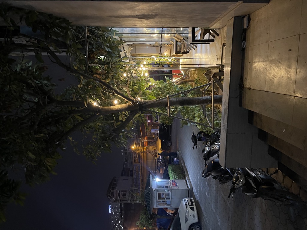 Bán nhà Chân Đế - diện tích 58m2 2 tầng - SIÊU PHẨM KINH DOANH - giá 10,8 tỷ