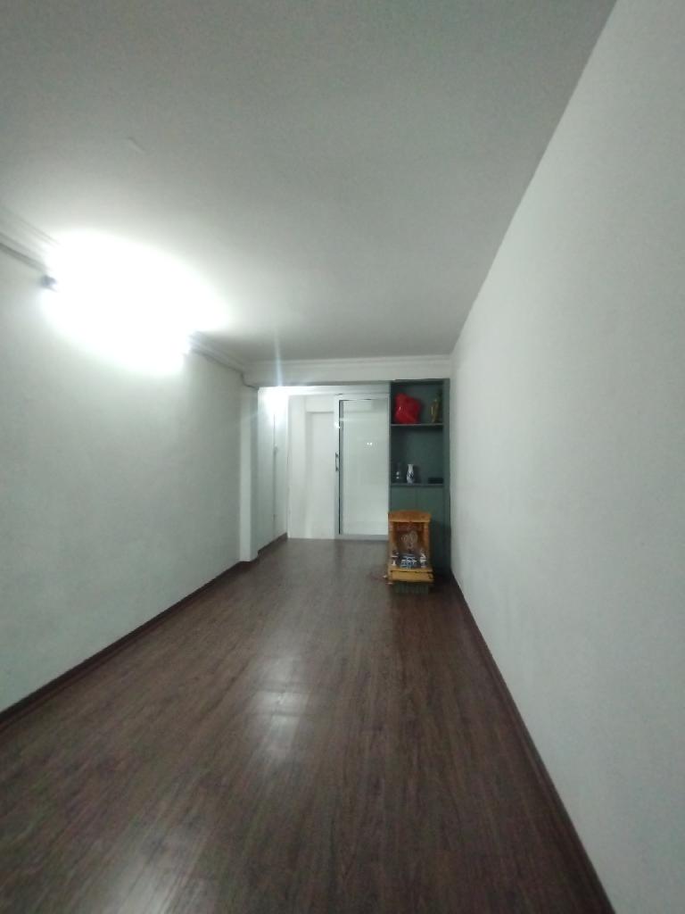 Bán nhà Tôn Đức Thắng - diện tích 14,9m2 2 tầng - Mặt phố kinh doanh tấp nập - giá 4,36 tỷ