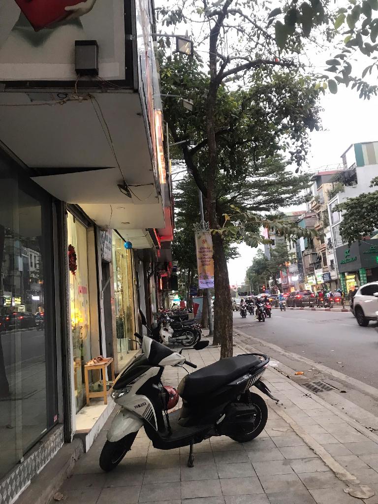 Bán nhà Tôn Đức Thắng - diện tích 14,9m2 2 tầng - Mặt phố kinh doanh tấp nập - giá 4,36 tỷ