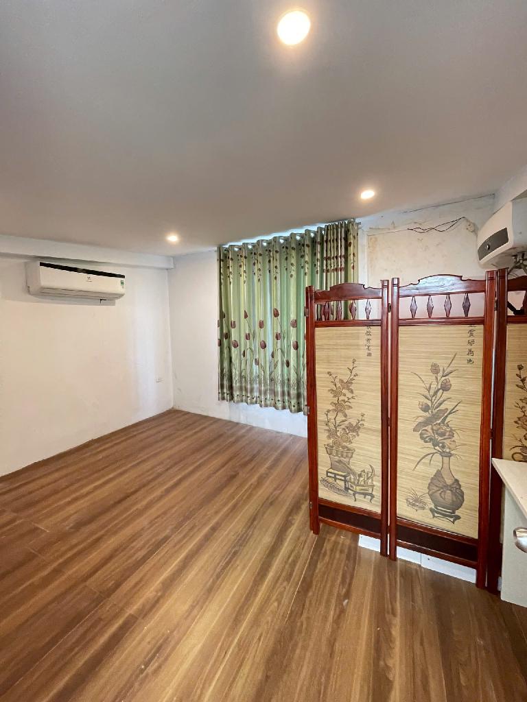 Bán nhà Nguyễn Khoái - diện tích 50m2 2 tầng - Ô TÔ 50M - giá 7,5 tỷ