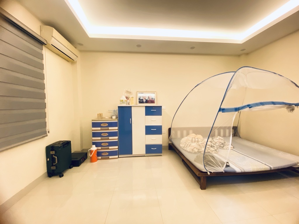 Bán nhà Định Công Thượng - diện tích 72.2m2 4 tầng - Nhà lô góc mới xây ở luôn - giá 8,6 tỷ