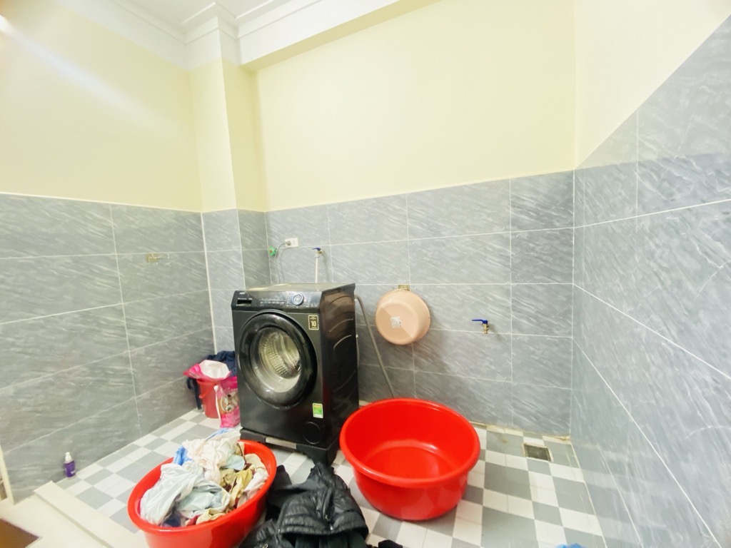 Bán nhà Định Công Thượng - diện tích 72.2m2 4 tầng - Nhà lô góc mới xây ở luôn - giá 8,6 tỷ