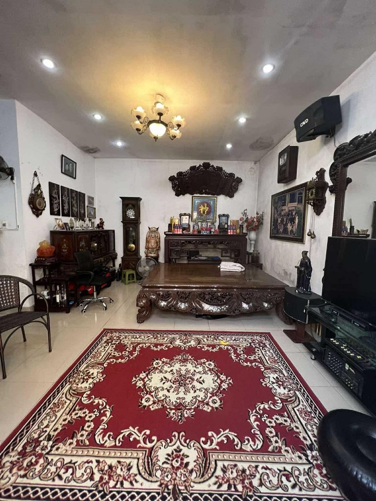 Bán nhà Tam Trinh - diện tích 212m2 1 tầng - ô tô tránh - giá 20 tỷ