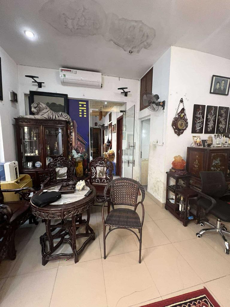 Bán nhà Tam Trinh - diện tích 212m2 1 tầng - ô tô tránh - giá 20 tỷ