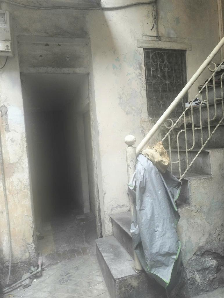 Bán nhà Lò Đúc - diện tích 40m2 2 tầng - Căn hộ tập thể mặt phố - giá 3,4 tỷ