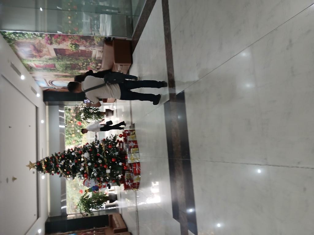 Bán nhà Lê Văn Lương - diện tích 170.1m2 1 tầng - Căn hộ thô, nguyên bản - giá 17 tỷ