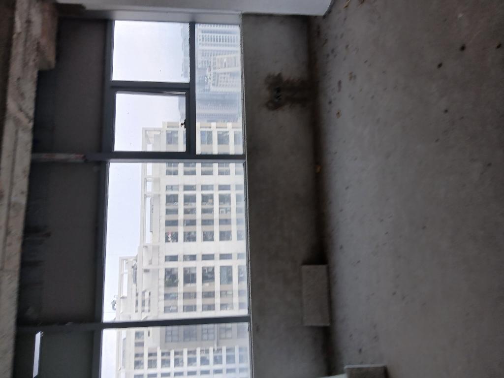 Bán nhà Lê Văn Lương - diện tích 170.1m2 1 tầng - Căn hộ thô, nguyên bản - giá 17 tỷ