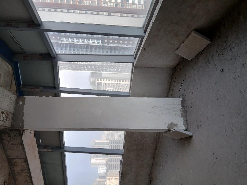 Bán nhà Lê Văn Lương - diện tích 170.1m2 1 tầng - Căn hộ thô, nguyên bản - giá 17 tỷ