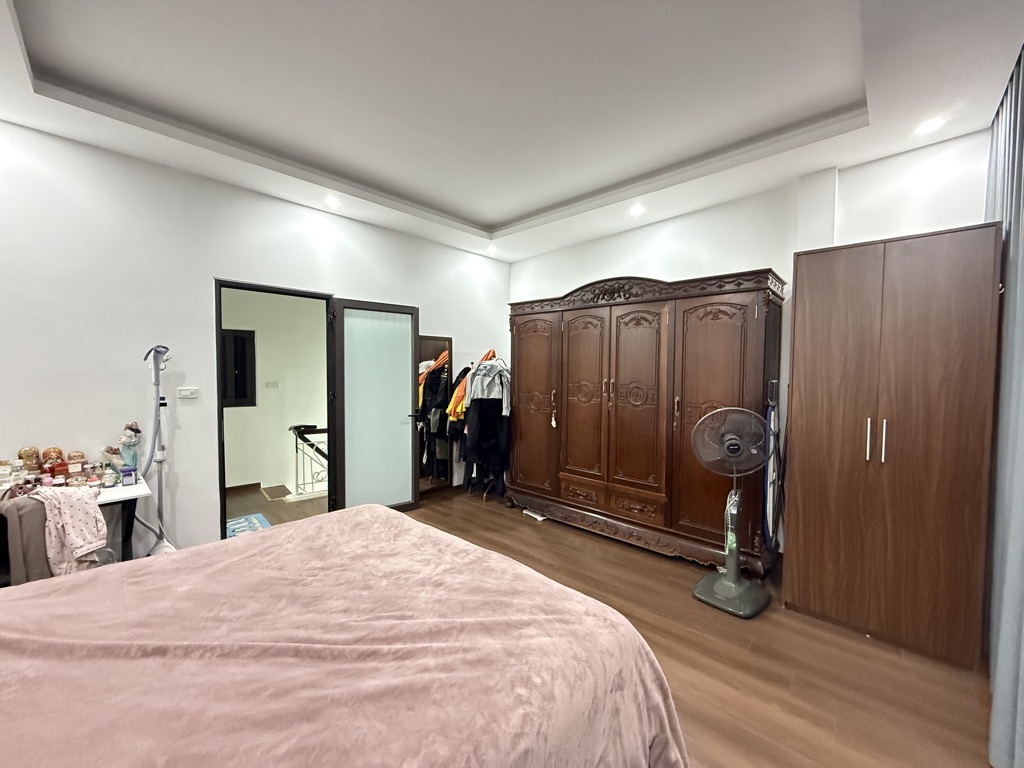 Bán nhà Khương Thượng - diện tích 30m2 6 tầng - Mặt phố kinh doanh - giá 11,8 tỷ