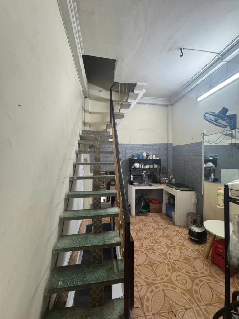 Bán nhà Phố Vọng - diện tích 31,2m2 5 tầng - Nhà mặt phố, kinh doanh tốt - giá 11,5 tỷ