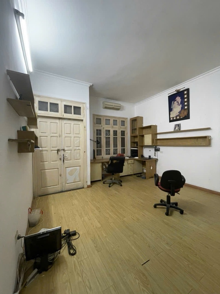 Bán nhà Lê Trọng Tấn - diện tích 57m2 5 tầng - Mặt ngõ to như phố - giá 12,99 tỷ