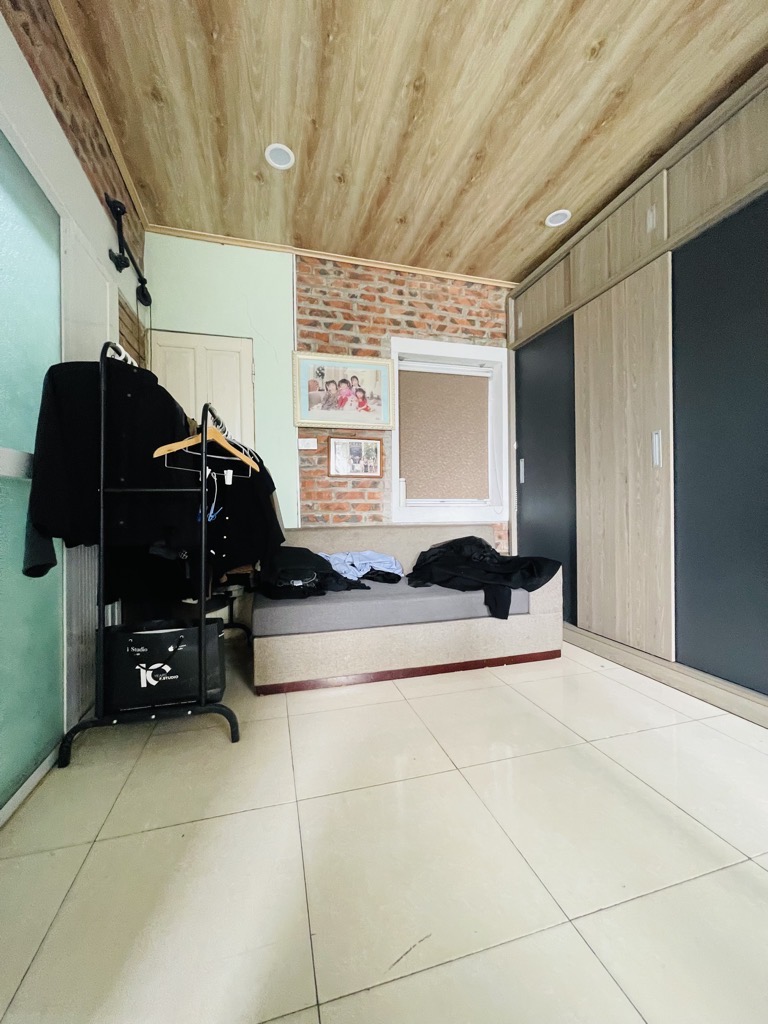 Bán nhà Dương Văn Bé - diện tích 110m2 3 tầng - Hai mặt ngõ thoáng, view hồ - giá 16 tỷ