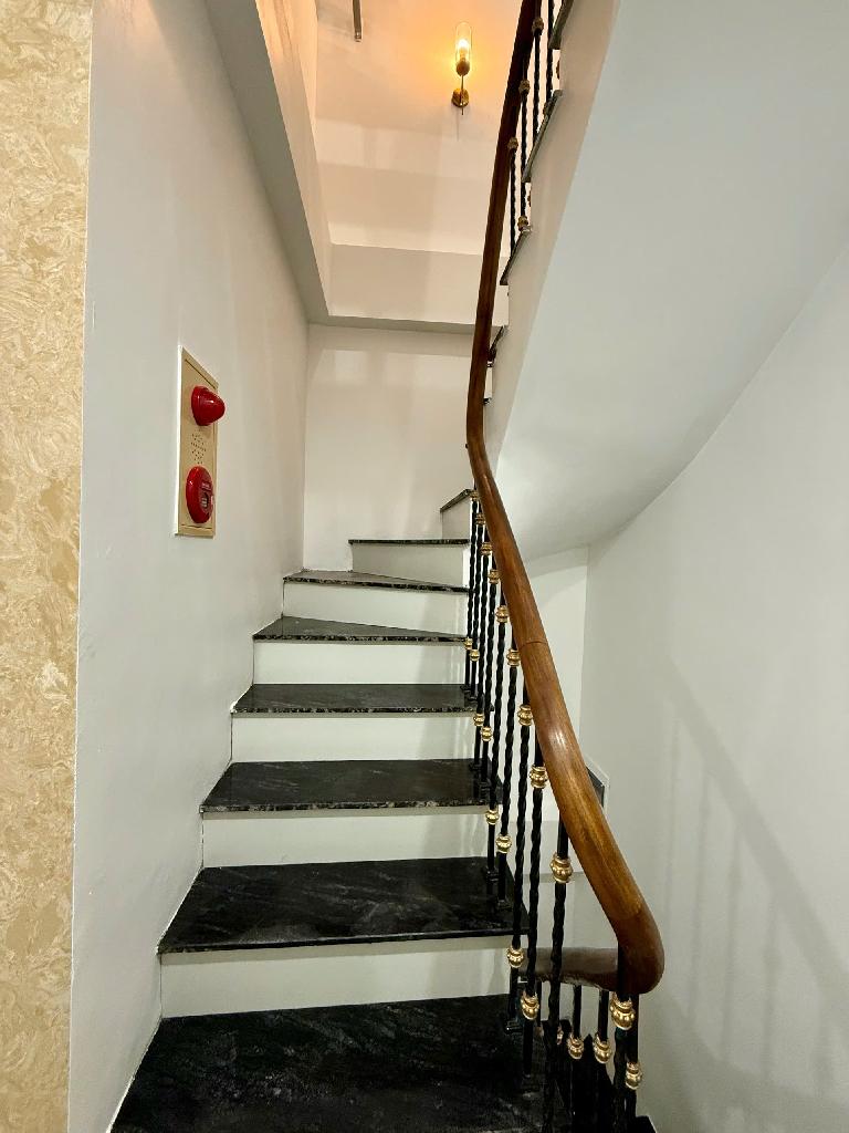 Bán nhà Yên Lãng - Hoàng Cầu - Thái Hà, 53m2 x 6 tầngm MT3.5, ĐN, 20 bước chân ra mặt phố