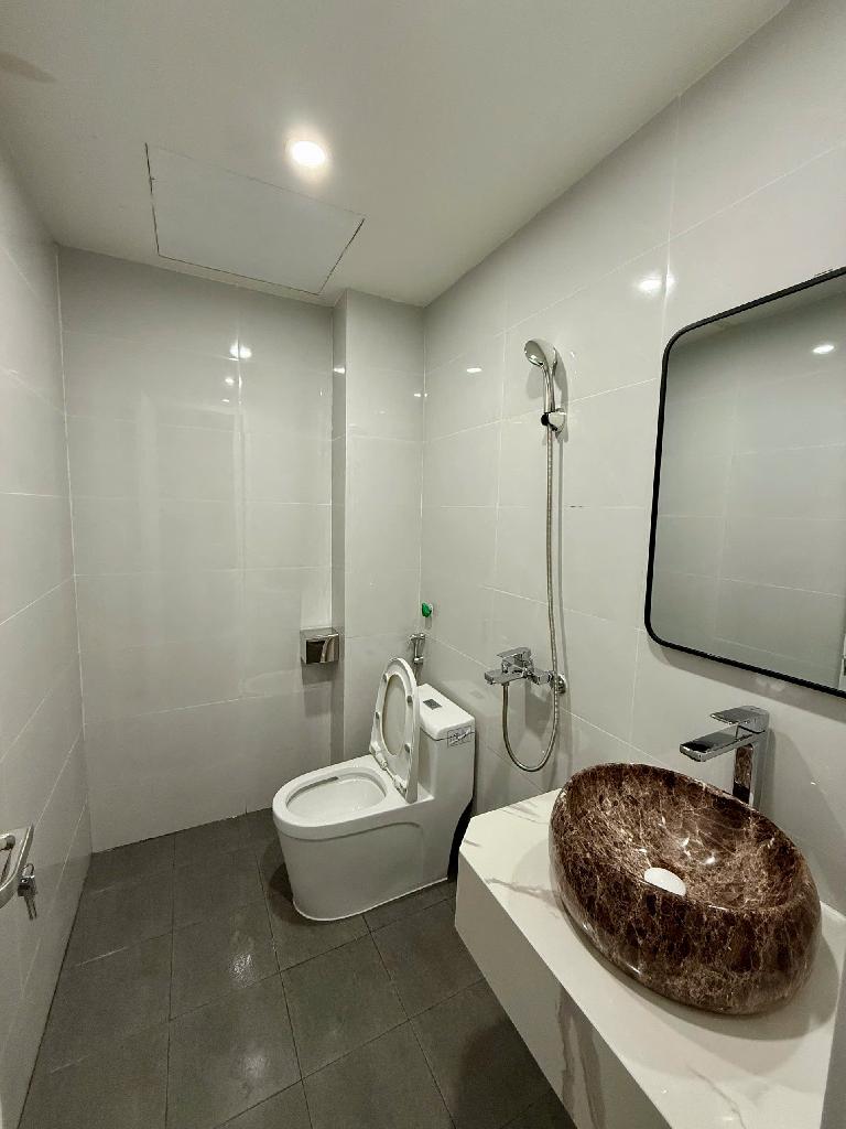 Bán nhà Yên Lãng - Hoàng Cầu - Thái Hà, 53m2 x 6 tầngm MT3.5, ĐN, 20 bước chân ra mặt phố