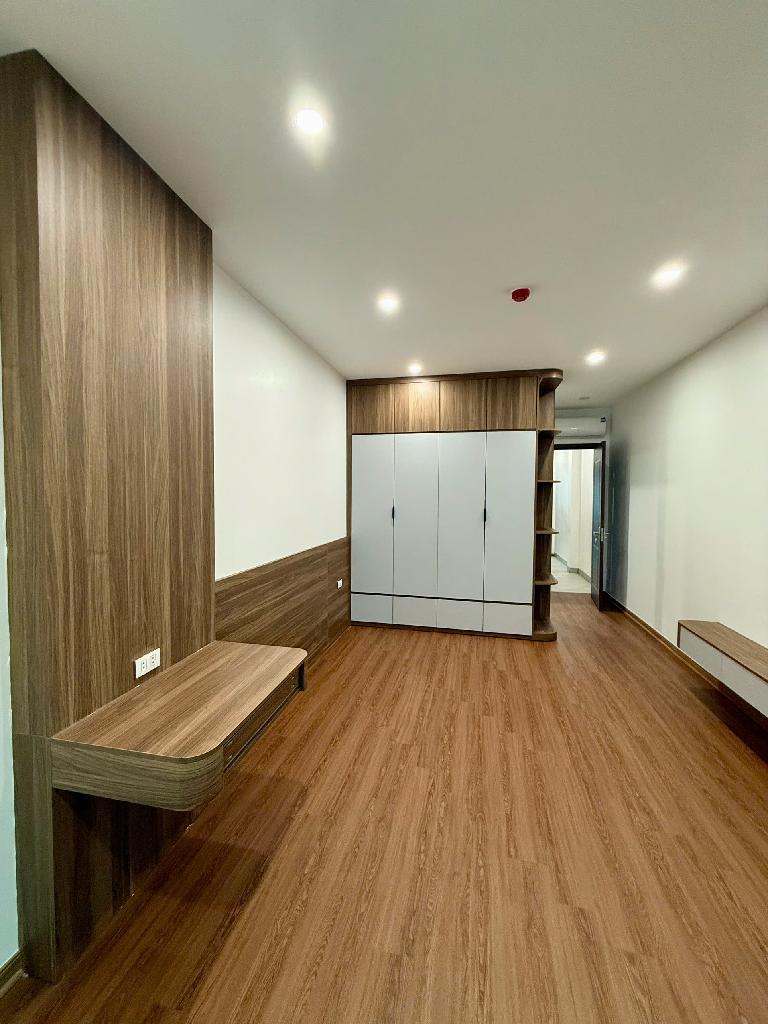 Bán nhà Yên Lãng - Hoàng Cầu - Thái Hà, 53m2 x 6 tầngm MT3.5, ĐN, 20 bước chân ra mặt phố