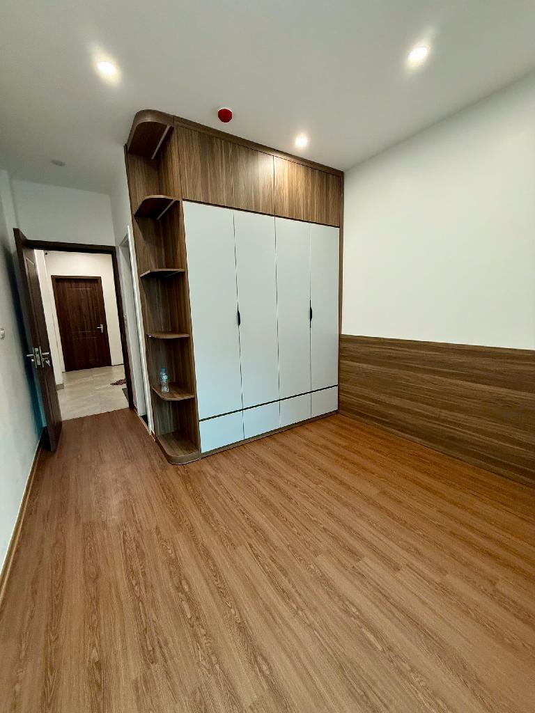 Bán nhà Yên Lãng - Hoàng Cầu - Thái Hà, 53m2 x 6 tầngm MT3.5, ĐN, 20 bước chân ra mặt phố