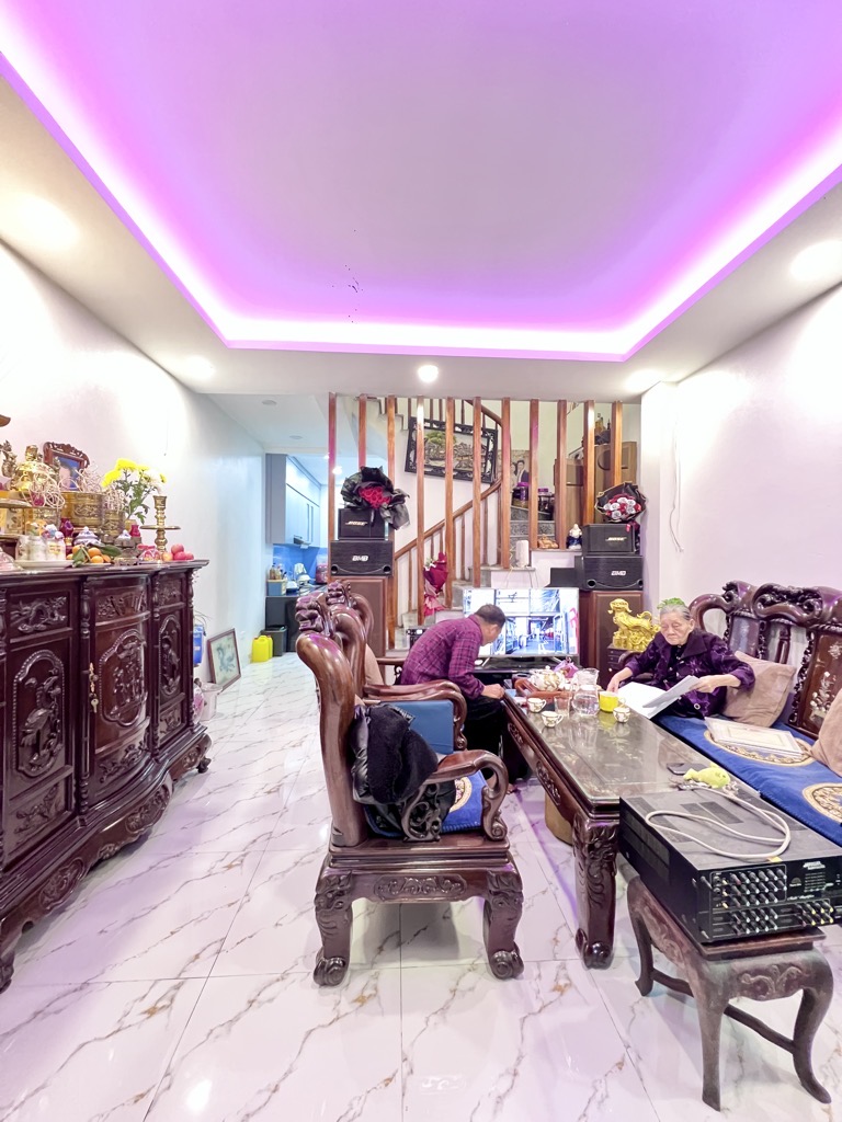 Bán nhà Tương Mai - diện tích 48m2 2 tầng - Ô TÔ TẢI ĐỖ CỬA - giá 3,45 tỷ