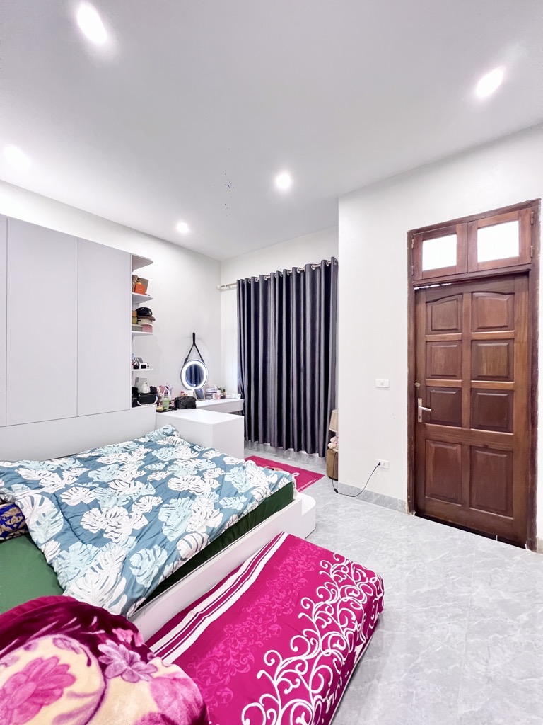 Bán nhà Tương Mai - diện tích 48m2 2 tầng - Ô TÔ TẢI ĐỖ CỬA - giá 3,45 tỷ