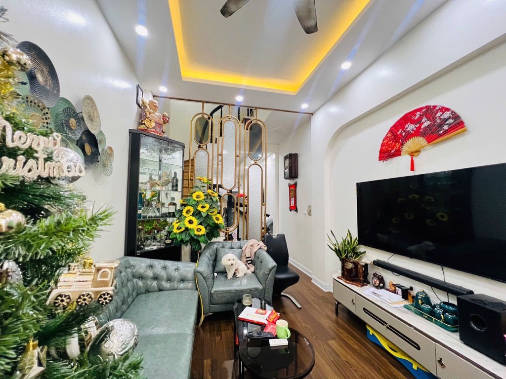 Bán nhà Tam Trinh - diện tích 60m2 5 tầng - Ô tô tránh - giá 21 tỷ