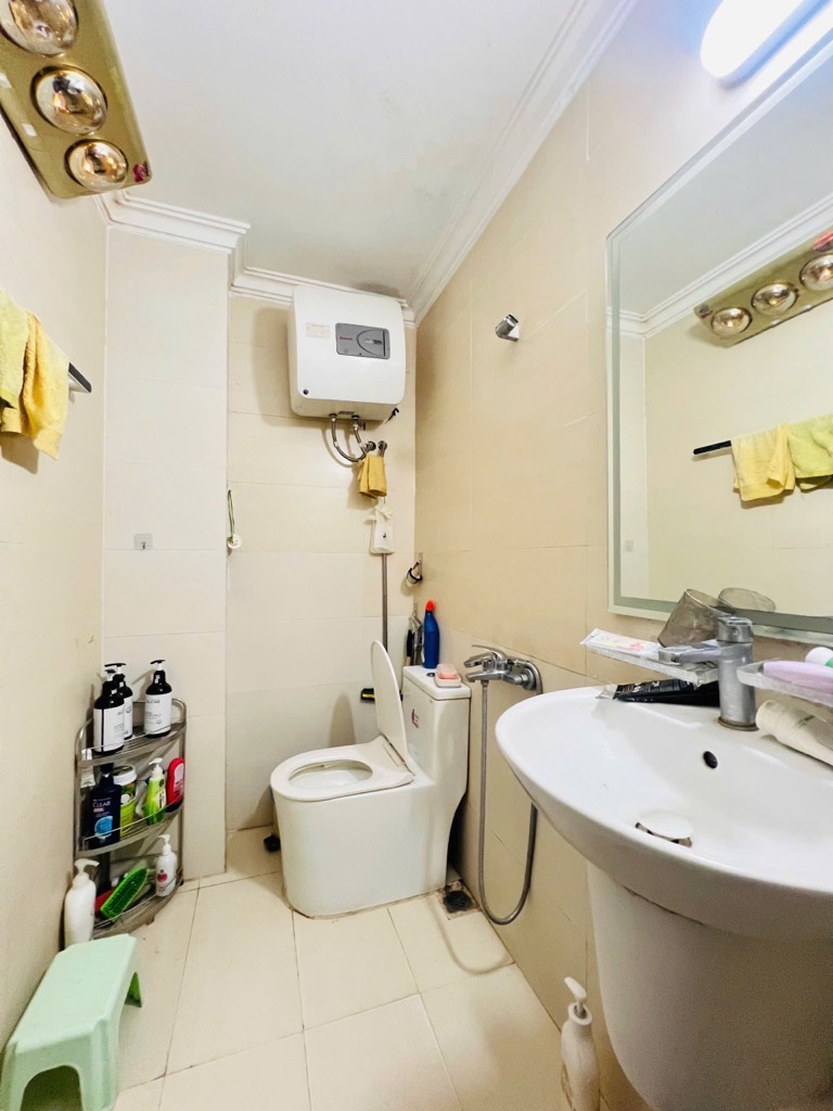 Bán nhà Tam Trinh - diện tích 60m2 5 tầng - Ô tô tránh - giá 21 tỷ