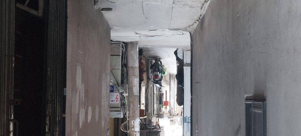 Bán nhà Định Công - diện tích 40m2 1 tầng - Ngõ 61 ô tô vào - giá 6,45 tỷ